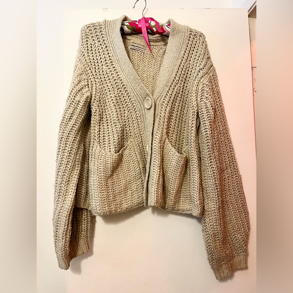 Urban Outfitters UO chunky knit balloon sweater cardigan oatmeal taupe small